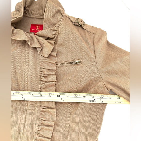 NEW COLE HAAN KHAKI DENIM JACKET DETAILED RUFFLE & ZIPPERED W/ BUTTONS SZ M - Picture 12 of 13